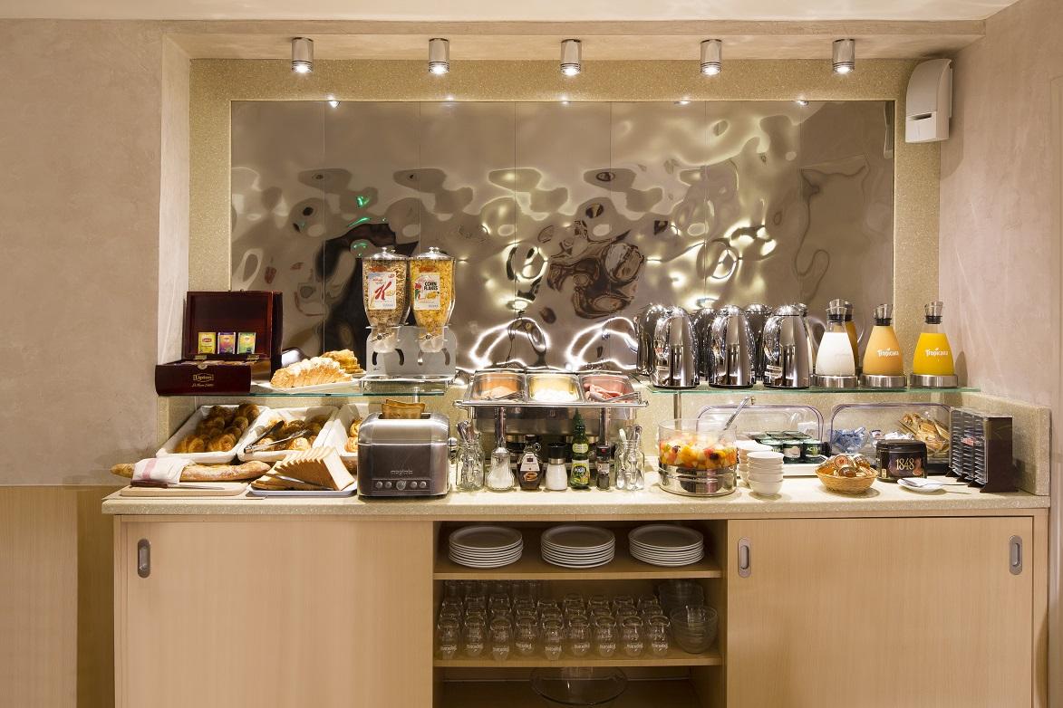 Europe Hotel Paris Eiffel Екстериор снимка