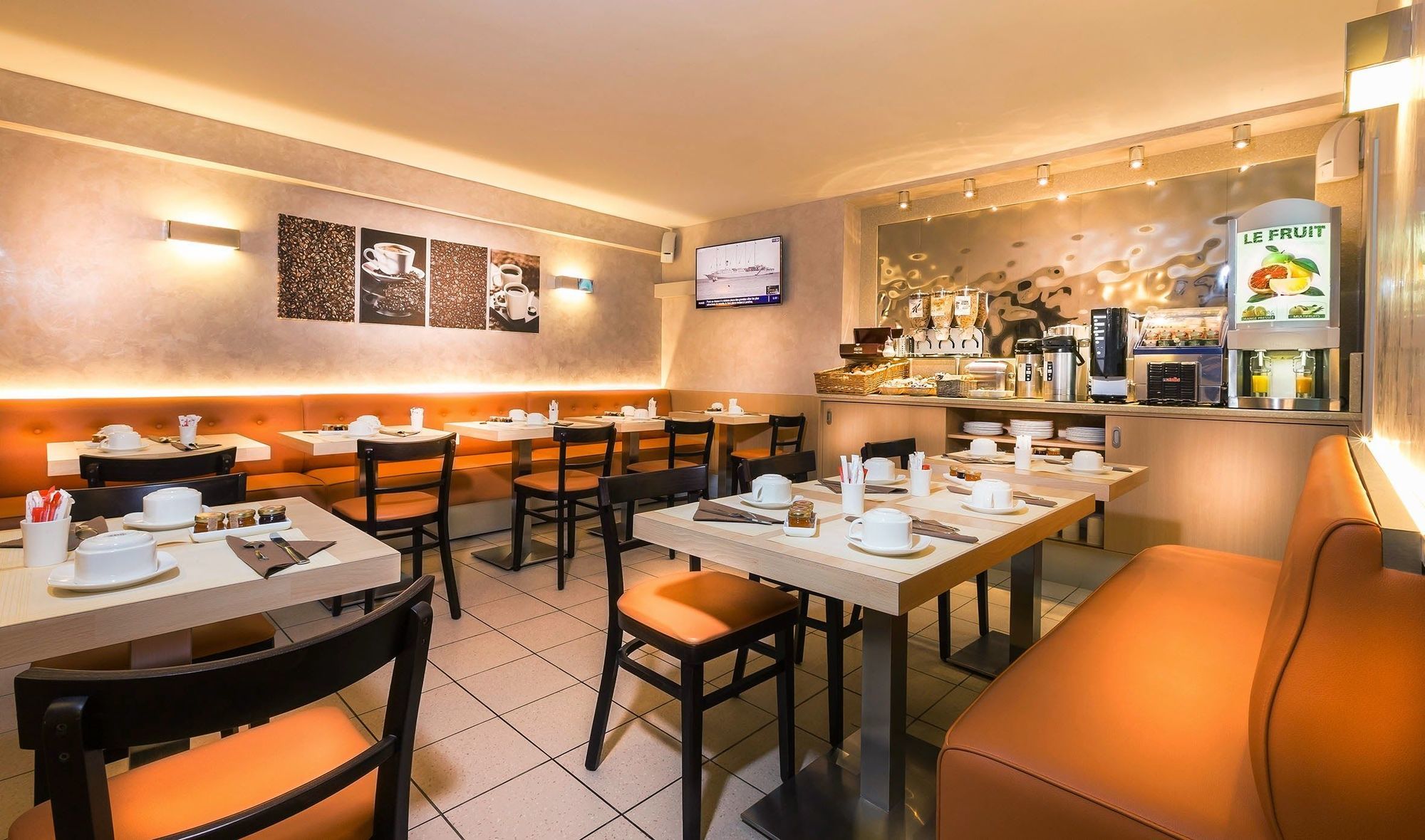 Europe Hotel Paris Eiffel Екстериор снимка